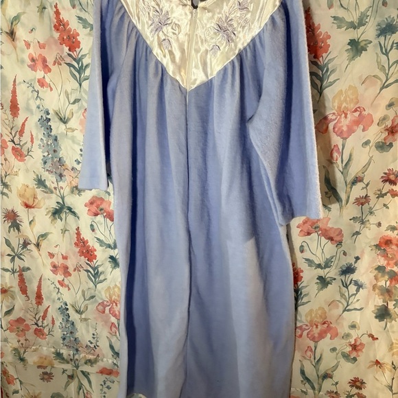 Vintage Blue and Cream Pajama Gown - Picture 2 of 8